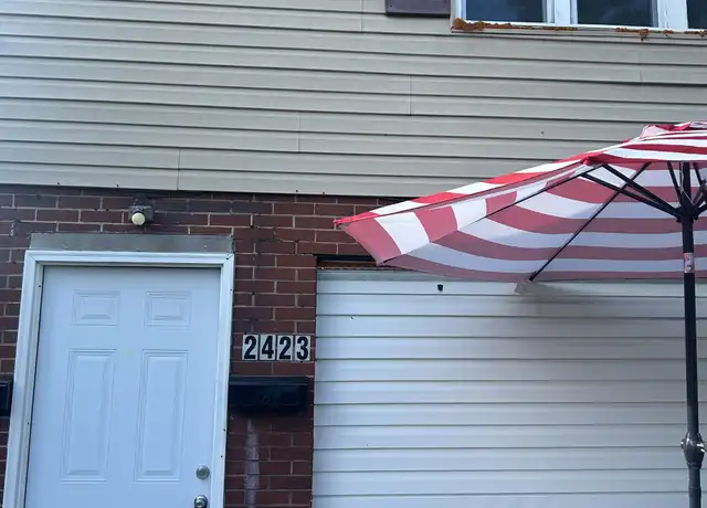 Property at 2423 Lincoln Ave Unit 2, Granite City, IL, 62040, 2 beds, 1 bath, [object Object]