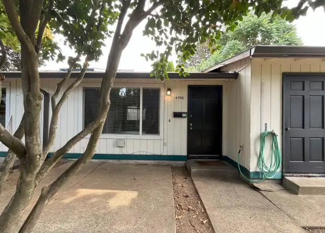 Property at 4046 SE Cora St, Portland, OR, 97202, 2 beds, 1 bath, [object Object]
