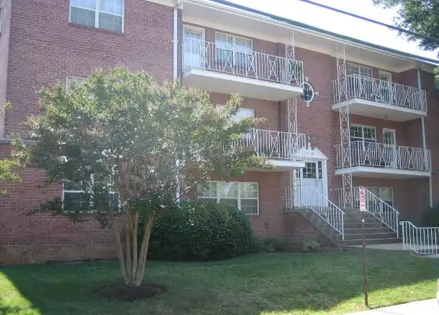 Property at 4410 N Carlin Springs Rd, Arlington, VA, 22203, 1 bed, 1 bath, [object Object]