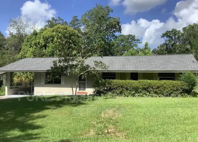 Property at 746 SE 29th Ter, Ocala, FL, 34471, 3 beds, 2 baths, [object Object]
