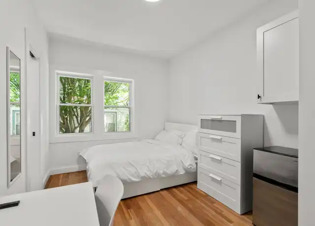 Property at 32 Munroe St Unit 1, Somerville, MA, 02143, 1 bed, 1 bath, [object Object]