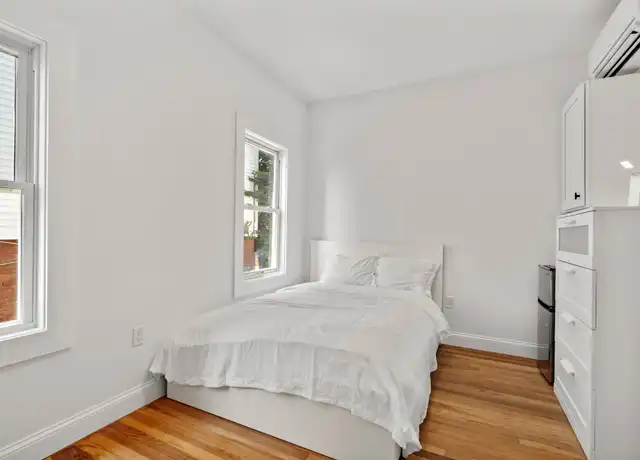 Property at 32 Munroe St Unit 1, Somerville, MA, 02143, 1 bed, 1 bath, [object Object]