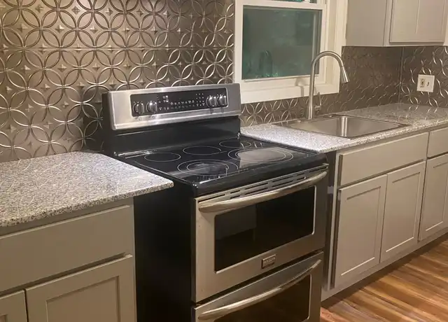 Property at 121 Doll Pkwy Unit A, Syracuse, NY, 13214, 4 beds, 2 baths, [object Object]