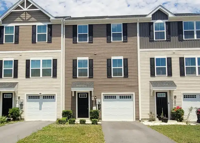 Property at 67 Wiggles Ct, Martinsburg, WV, 25403, 4 beds, 2.5 baths, [object Object]