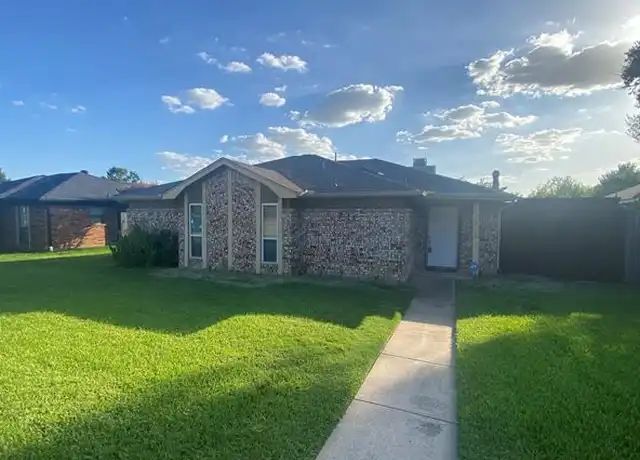 Property at 2605 Brandywyne Dr, Carrollton, TX, 75007, 3 beds, 2 baths, [object Object]