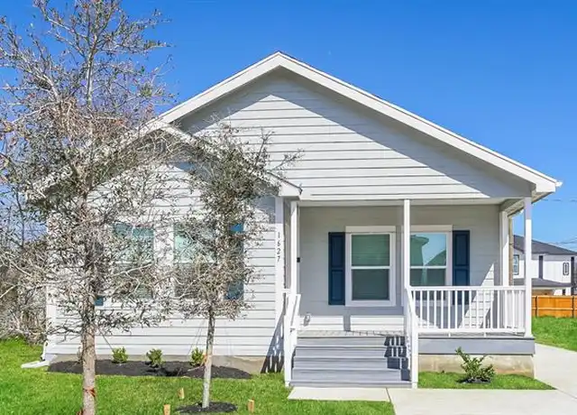 Property at 1627 E Davis Ave, Fort Worth, TX, 76104, 4 beds, 2.5 baths, [object Object]