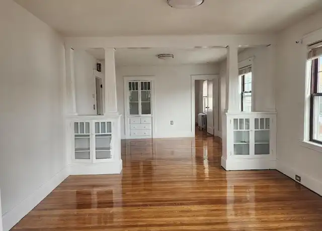 Property at 36 Murdock Ave Unit 1, Quincy, MA, 02169, 2 beds, 1 bath, [object Object]
