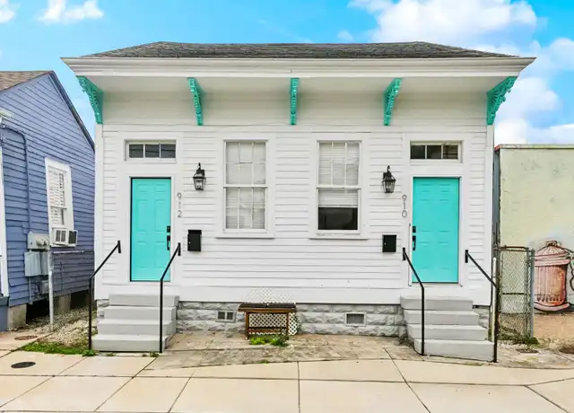 Property at 910 N Prieur St, New Orleans, LA, 70116, 2 beds, 1 bath, [object Object]