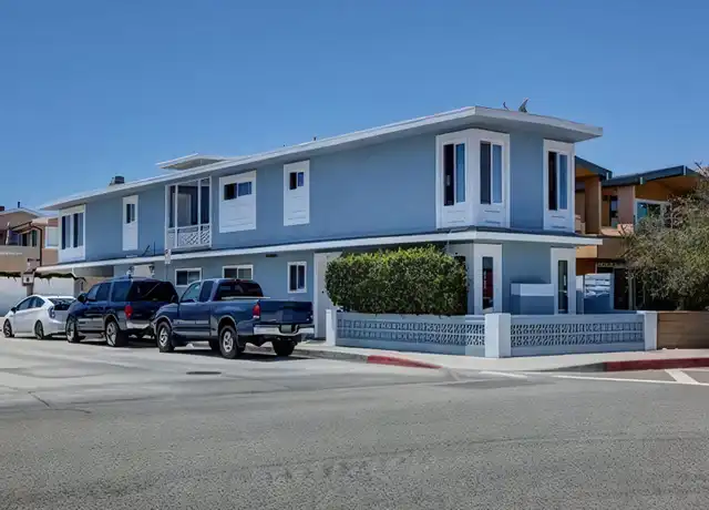 Property at 111 19th St, Newport Beach, CA, 92663, 2 beds, 1 bath, [object Object]