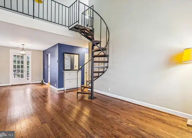 Property at 3052 S Abingdon St Unit C1, Arlington, VA, 22206, 2 beds, 1 bath, [object Object]