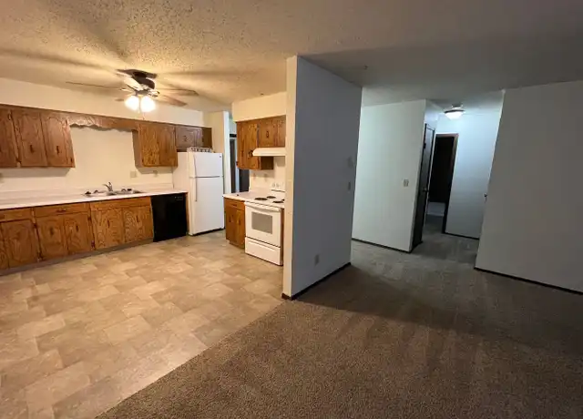 Property at 1102 Westrac Dr Unit 102, Fargo, ND, 58103, 2 beds, 1 bath, [object Object]