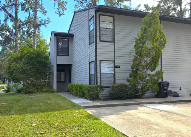 Property at 4303 SW 21st Ln, Gainesville, FL, 32607, 3 beds, 2 baths, [object Object]