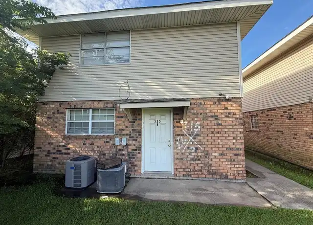 Property at 320 W Liberaux St Unit B, Chalmette, LA, 70043, 1 bed, 1 bath, [object Object]