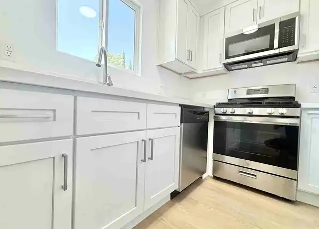 Property at 327 South Avenue 59 Unit 2A, Highland Park, CA, 90042, 3 beds, 1 bath, [object Object]