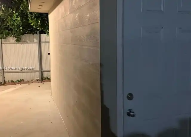 Property at 20811 NW Miami Pl Unit B, Miami, FL, 33169, 1 bed, 1 bath, [object Object]