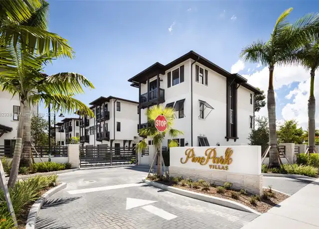 Property at 7498 SW 100th St Unit 8, Pinecrest, FL, 33156, 4 beds, 3.5 baths, [object Object]