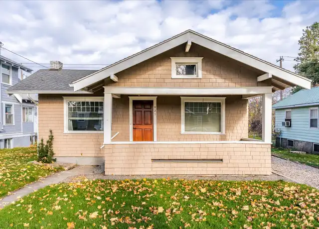 Property at 921 E 32nd Ave, Spokane, WA, 99203, 3 beds, 1 bath, [object Object]