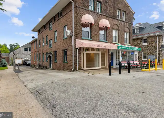 Property at 240 E Lancaster Ave Unit D, Wayne, PA, 19087, 2 beds, 2 baths, [object Object]