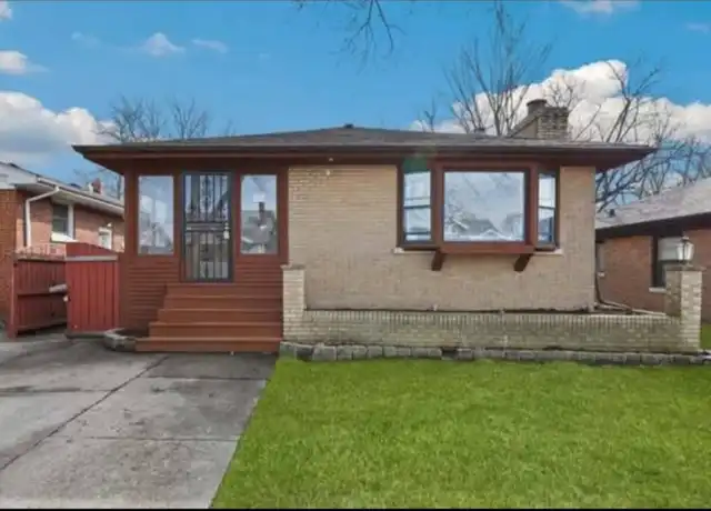 Property at 317 Warren St, Calumet City, IL, 60409, 5 beds, 2 baths, [object Object]
