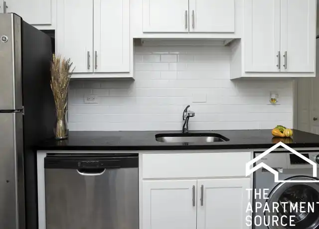 Property at 1415 W Hutchinson St Unit 2, Chicago, IL, 60613, 1 bed, 1 bath, [object Object]