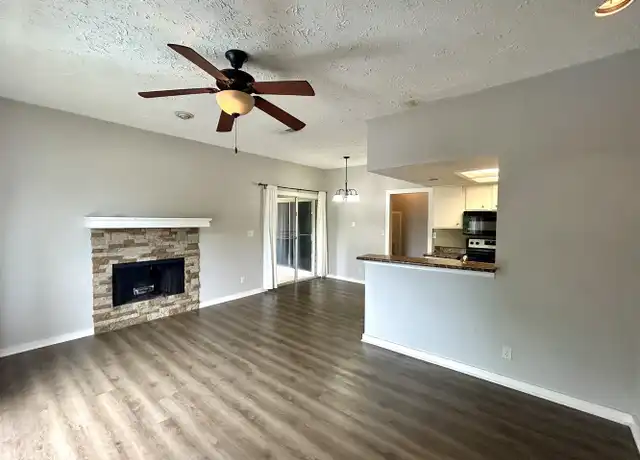 Property at 506 W San Antonio St Apt 103, San Marcos, TX, 78666, 2 beds, 2 baths, [object Object]