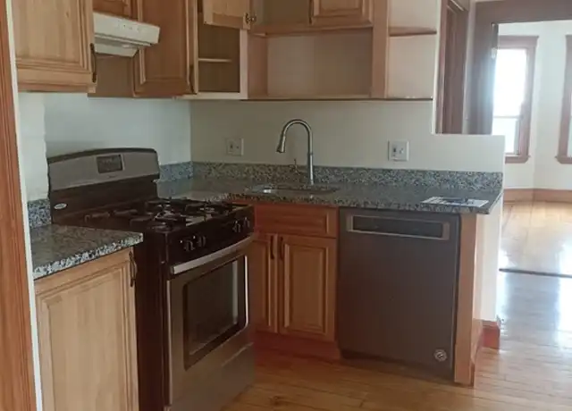 Property at 229 Ames St Unit 2E, Brockton, MA, 02302, 2 beds, 1 bath, [object Object]