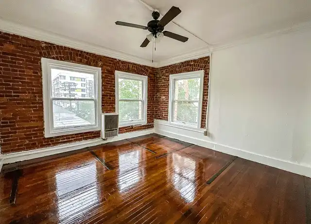 Property at 2892 W 7th St, Los Angeles, CA, 90005, 0 beds, 1 bath, [object Object]