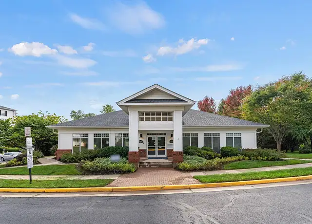 Photo of 7351 Yountville Dr, Gainesville, VA 20155