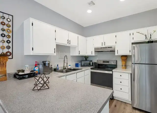 Property at Deerfield Village - 3201 E Fort Lowell Rd, Tucson, AZ, 85716, 2 beds, 1.5-2 baths, [object Object]