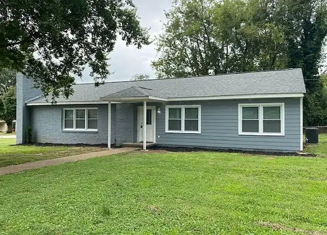 Property at 108 Village Dr, Sheffield, AL, 35660, 3 beds, 2 baths, [object Object]