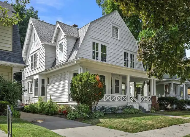 Property at 1818 College Ave, Racine, WI, 53403, 4 beds, 1 bath, [object Object]