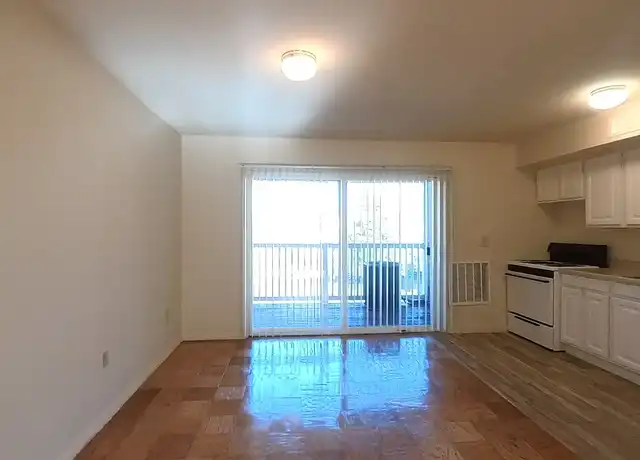 Property at Southern Terrace - 607 Southern Ave SE, Oxon Hill, MD, 20745, 2 beds, 1 bath, [object Object]