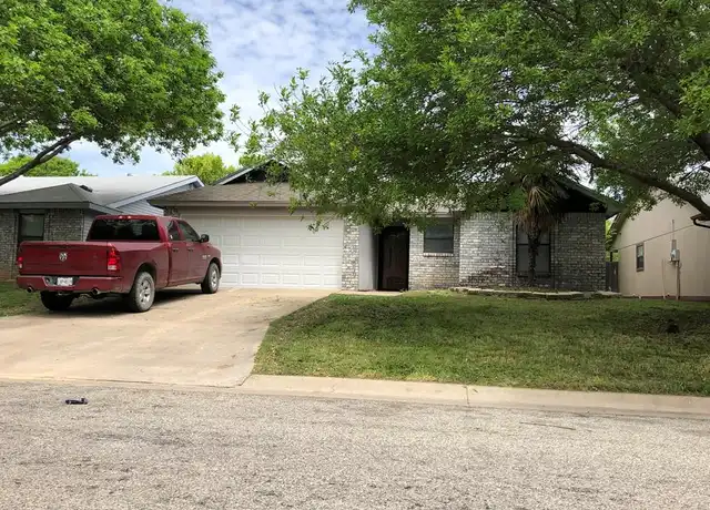 Property at 1218 Tres Rios Dr, San Angelo, TX, 76903, 3 beds, 2 baths, [object Object]
