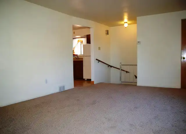 Property at 1505 Cumberland St, Pittsburgh, PA, 15205, 2 beds, 1 bath, [object Object]
