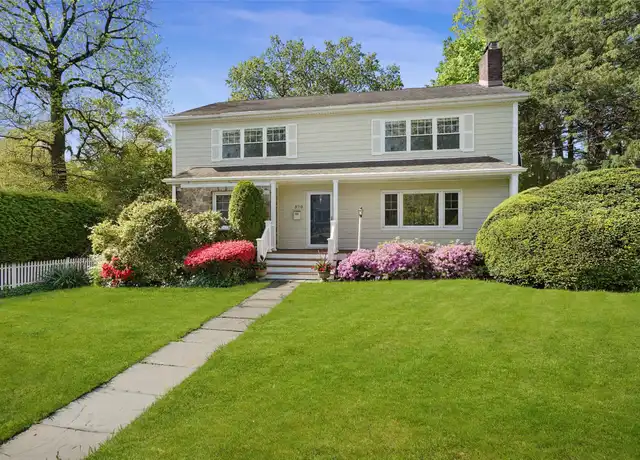 Property at 370 Oakland Beach Ave, Rye, NY, 10580, 5 beds, 3.5 baths, [object Object]