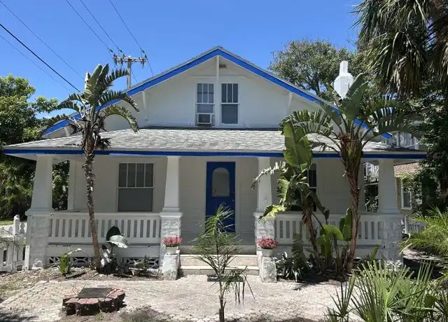 Property at 122 S Peninsula Dr, Daytona Beach, FL, 32118, 4 beds, 2 baths, [object Object]