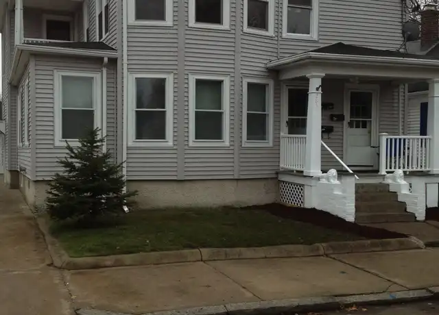 Property at 285 Baxter St Unit FRONT, Pawtucket, RI, 02861, 1 bed, 1 bath, [object Object]