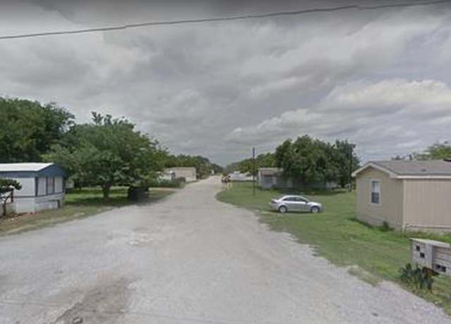 Photo of 1819 County Road 1001, Pearsall, TX 78061