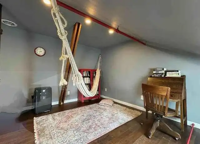 Property at 14 Locust St, Everett, MA, 02149, 2 beds, 1 bath, [object Object]