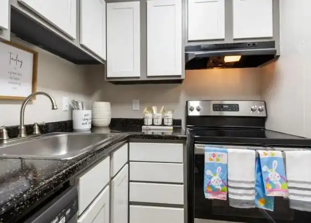 Property at 710 Lindh Rd, Gulfport, MS, 39507, 2 beds, 2 baths, [object Object]