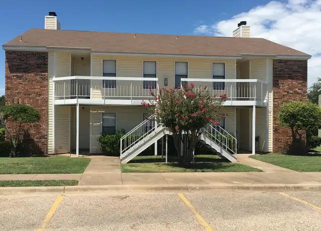 Property at 4209 Lakeshore Villa Dr, Waco, TX, 76710, 2 beds, 1 bath, [object Object]