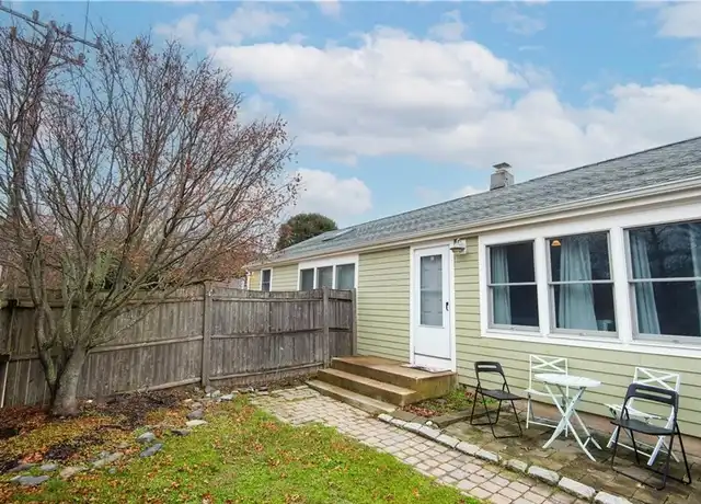 Property at 391 Aquidneck Ave, Middletown, RI, 02842, 3 beds, 2 baths, [object Object]