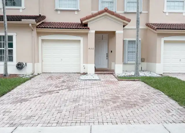 Property at 4102 NE 26th St, Homestead, FL, 33033, 3 beds, 2.5 baths, [object Object]