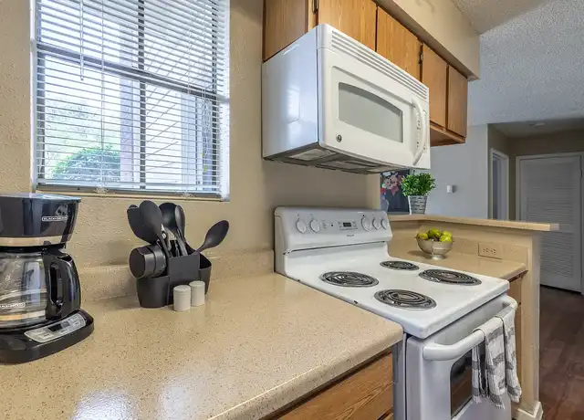 Property at Park at Wells Branch Apartments - 1915 Wells Branch Pkwy, Austin, TX, 78728, 1 bed, 1 bath, [object Object]