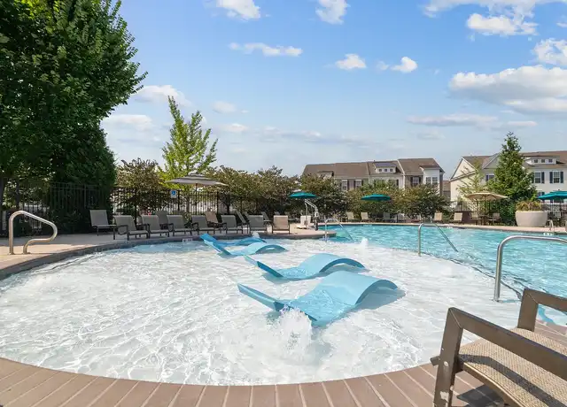 Property at The Retreat at Market Square - 300 Cormorant Pl, Frederick, MD, 21701, 1-2 bed, 1-2 bath, [object Object]