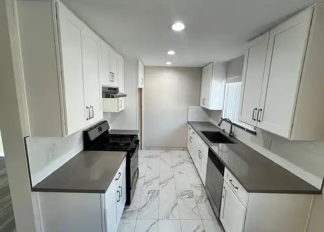 Property at 507 E Cedar Ave Unit 210, Burbank, CA, 91501, 2 beds, 2 baths, [object Object]