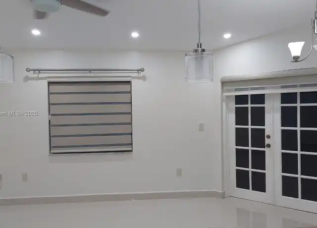 Property at 984 SW 113th Ter Unit D-22, Pembroke Pines, FL, 33025, 2 beds, 2 baths, [object Object]