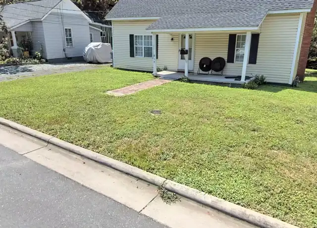 Property at 816 Herrin Ave, Charlotte, NC, 28205, 2 beds, 1 bath, [object Object]