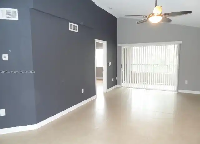 Property at 2850 N Oakland Forest Dr #313, Oakland Park, FL, 33309, 1 bed, 1 bath, [object Object]