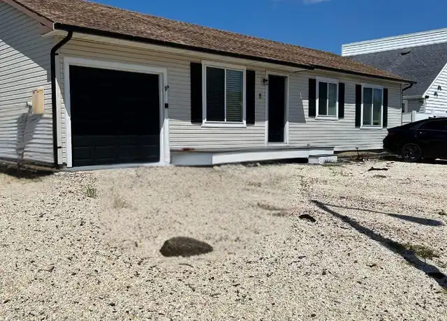Property at 8 Diane Rd, Manahawkin, NJ, 08050, 3 beds, 1.5 baths, [object Object]